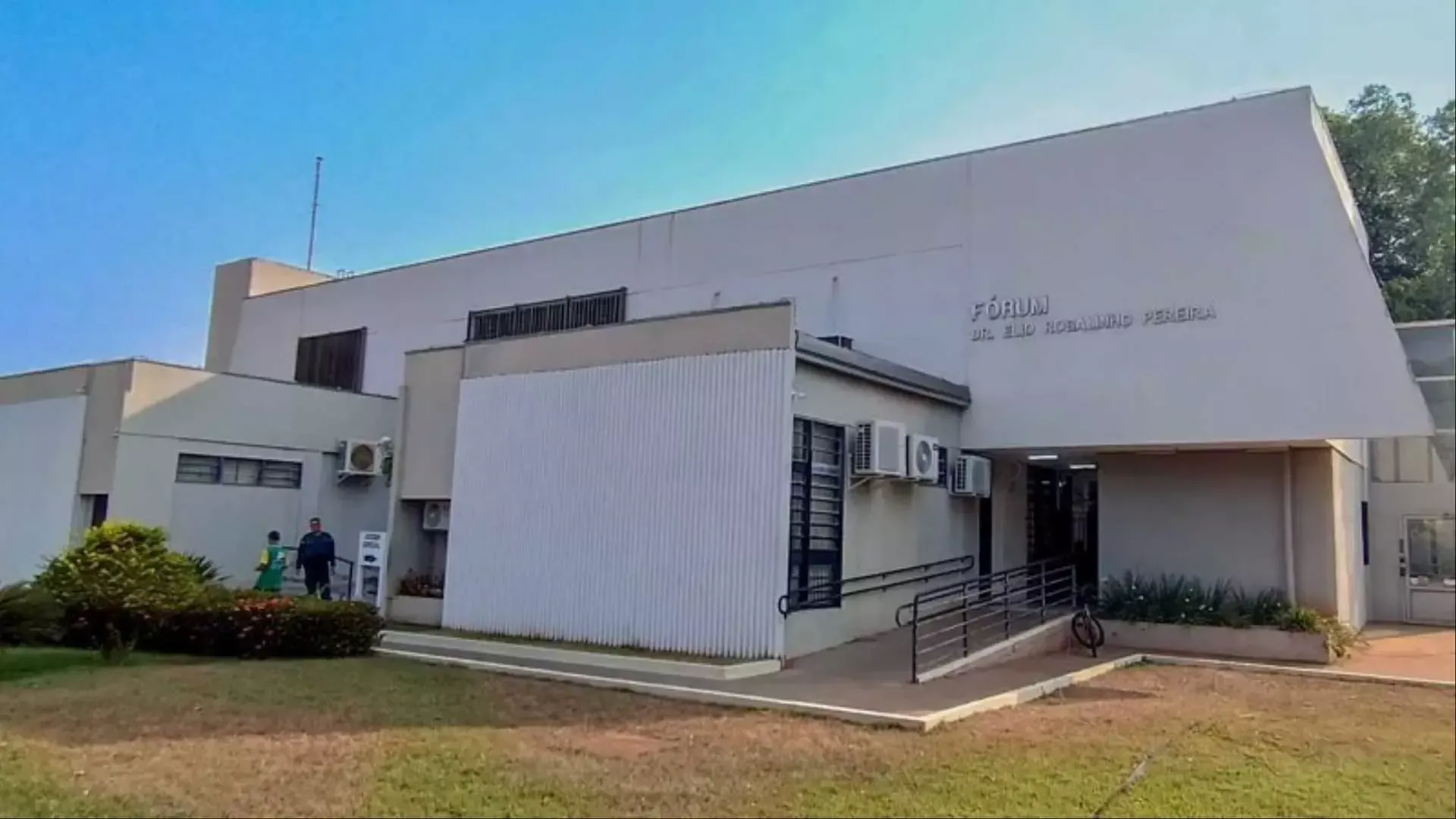 Imagem de compartilhamento para o artigo TJMS altera data e número de questões da prova do estágio em direito de Paranaíba da MS Todo dia